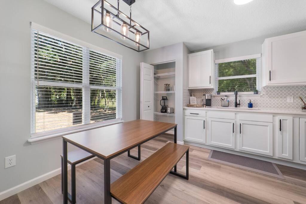 New Modern Bungalow Close To Downtown! Fully Fenced Yard 圣奥古斯丁 外观 照片